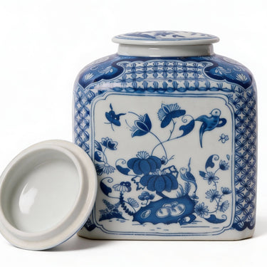  hand-painted birds and flowers details on blue and white porcelain jar